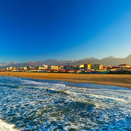 Caravel 9 * Lido di Camaiore